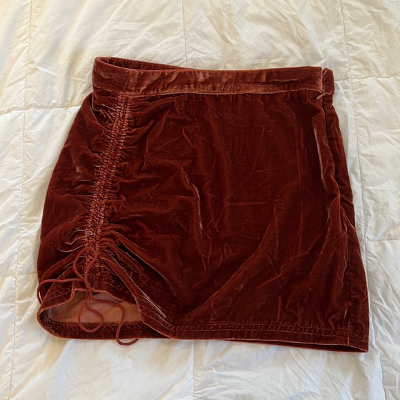 Free People Dresses & Skirts - Free People Vivienne Velvet Mini Skirt